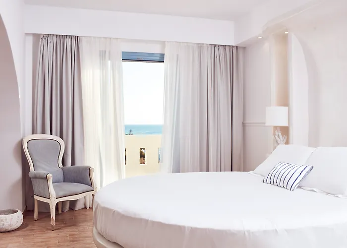 Lagos Mare מלון 4*