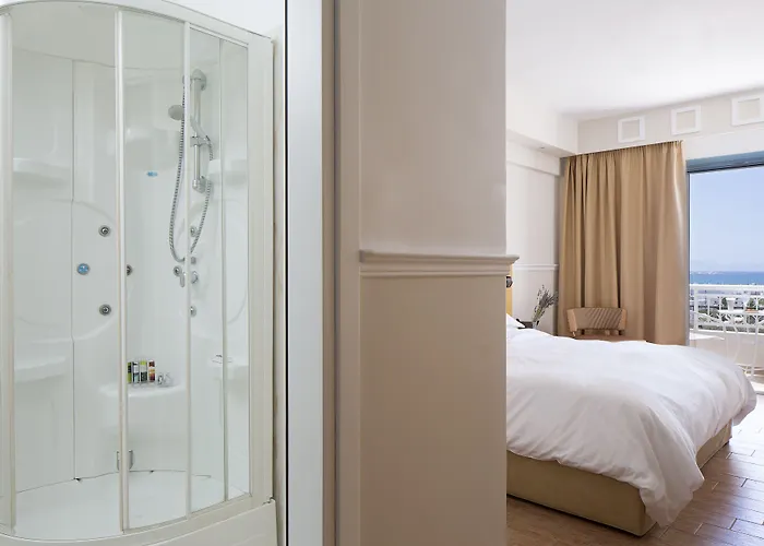 Lagos Mare מלון 4*